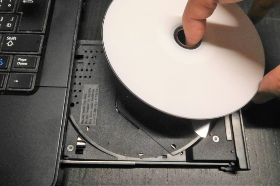 パソコンのブルーレイディスクドライブ