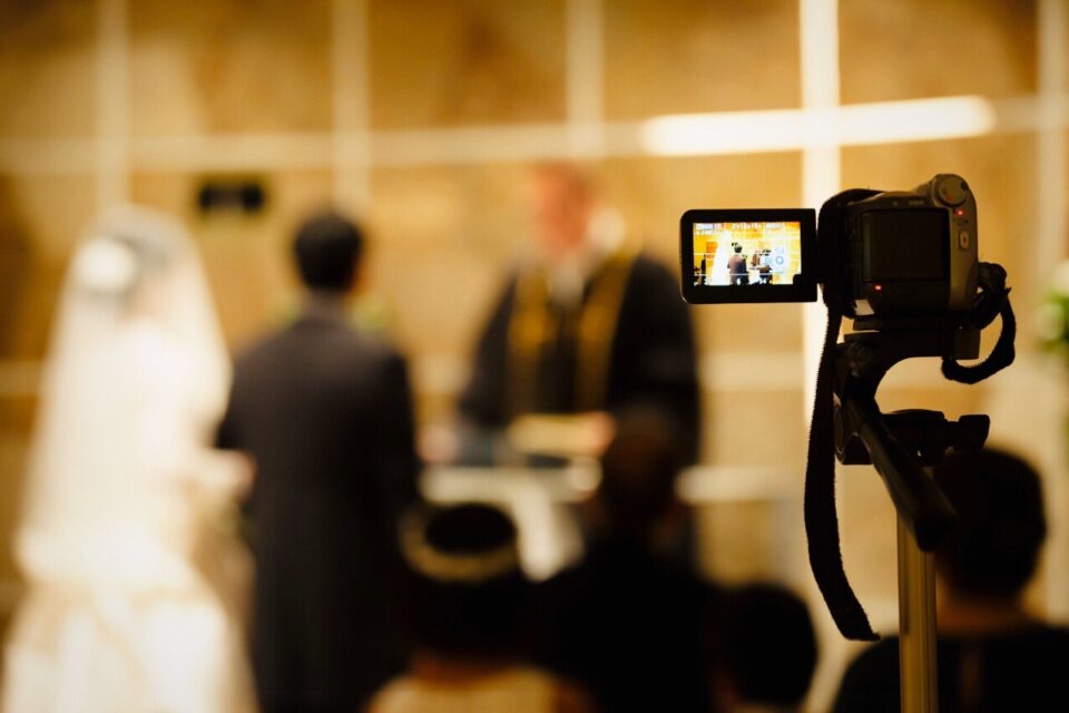 結婚式の動画撮影をする際のコツを押さえて撮るカメラ