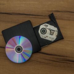 ブルーレイ(DVD)ディスクを読み込めない！その原因と解決策は？